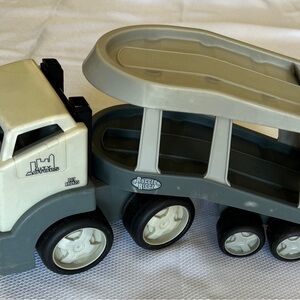 Little Tikes Vintage car hauler